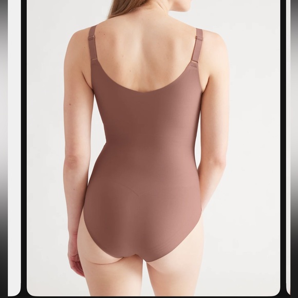 Knix Shaper Bodysuit Sola Medium - Picture 3 of 8